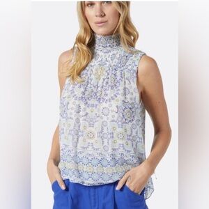 Joei short sleeve top